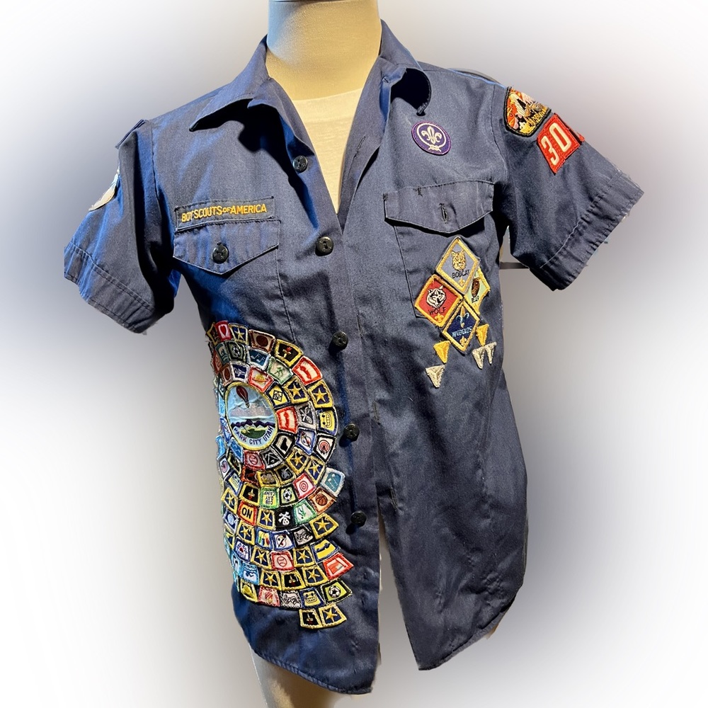 Vintage Boy Scout Shirt XS/S Amazing patches